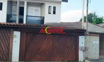 Sobrado 3 quartos sendo 1 Suíte e 2 Vagas - 93m² No Jardim Vila Galvão