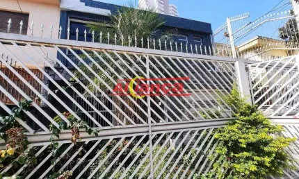 Excelente Sobrado à Venda 240 m², 4 vagas - Próximo ao Metrô Carrão e Tatuapé
