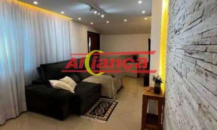 Casa térrea no Cond Residencial Gramado com painel solar, 3 dormitórios, Churrasqueira, 2 vagas