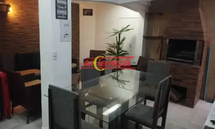 Sobrado em condomínio fechado com 3 quartos, 3 vagas , no Jardim Adriana - Guarulhos - SP