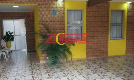 LINDA CASA TÉRREA COM EDÍCULA E ÁREA GOURMET NO JARDIM JOVAIA