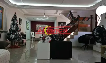 Casa no pq. renato maia, com piscina, excelente localização