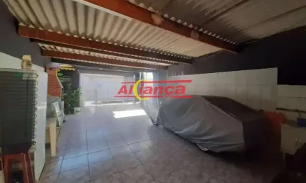 ÓTIMO SOBRADO COM 4 VAGAS , 2 QUARTOS, NO PICANÇO PROX. SHOPPING MAIA - 580 MIL