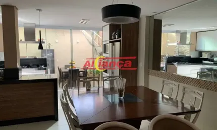 Casa em condomínio fechado com 3 quartos à venda na Rua Ferraz de Vasconcelos, 49, Jardim Santa Cecília, Guarulhos