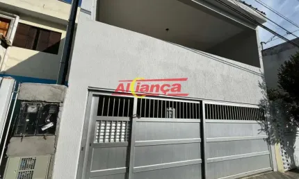 Lindo sobrado 3 quartos 1suite /3 vagas /ótimo local / 750 mil