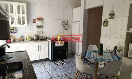 Excelente Sobrado com 03 dormitórios próximo ao Sonda Vila Rio
