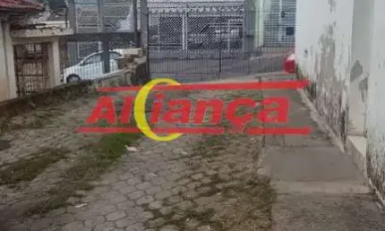 Terreno de 10 x 25 com casa térrea no jardim santa emilia.