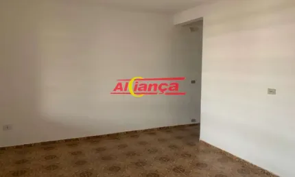 CASA COM 4 QUARTOS, SENDO 1 SUÍTE A VENDA, 140m² - JARDIM ALMEIDA PRADO - GUARULHOS/SP