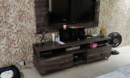 Sobrado Cond. Fechado, Serôdio, 3 dorm. 2 stes, closet, aquecimento solar