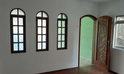 SOBRADO COM 3 DORMITÓRIOS SENDO 1 SUITE - A VENDA  JARDIM JOVAIA - GUARULHOS/SP