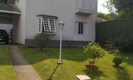 SOBRADO COM 3 DORMITÓRIOS  SENDO 1 SUITE A VENDA,200 m² Jardim Jóia -  Arujá/SP