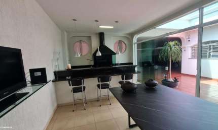 Casa para Venda em Mogi das Cruzes, Vila Industrial, 3 dormitórios, 1 suíte, 3 banheiros, 5 vagas