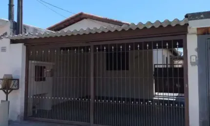 Casa para Venda em Mogi das Cruzes, Jardim Universo, 2 dormitórios, 1 banheiro, 2 vagas