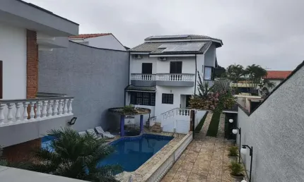 Casa para Venda em Mogi das Cruzes, Mogi Moderno, 3 dormitórios, 1 suíte, 4 banheiros, 10 vagas
