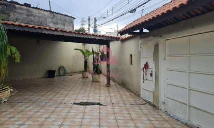 Sobrado para Venda em Mogi das Cruzes, Vila Bernadoti, 3 dormitórios, 1 suíte, 3 banheiros, 2 vagas