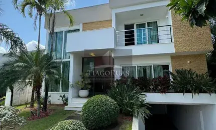 VENDA - CASA VENDA ALPHAVILLE 1 Casa de 4 Suítes todas com varanda  Sala ampla sem vigas bastante iluminação natural, Pé direito duplo.
