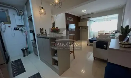 Viva com conforto e sofisticação no Duplex do Cosmopolitan em Alphaville Salvador! 2 quartos, 1 suíte, vista deslumbrante e privativa.