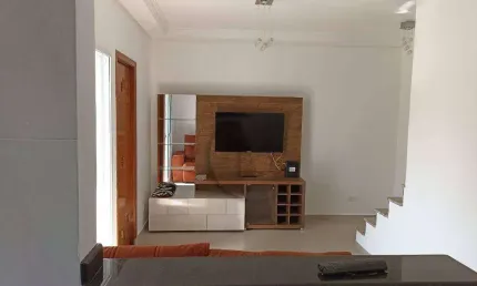 Sobrado com 2 dormitórios à venda, 107 m² por R$ 636.000,00 - Vila Cecília Maria - Santo André/SP
