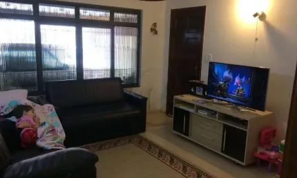 Sobrado com 2 dormitórios para alugar, 127 m² por R$ 3.556,00/mês - Vila Pires - Santo André/SP