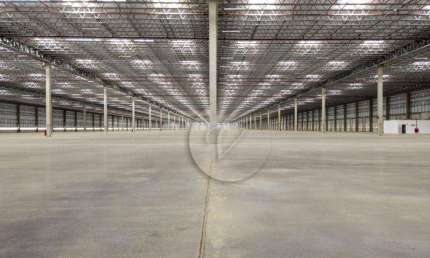 Galpão logístico com 6.820,96 m² para alugar em Itapecerica da Serra