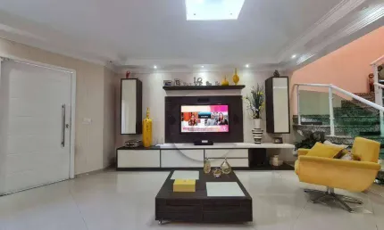 Sobrado com 3 dormitórios à venda, 293 m² por R$ 1.780.000,00 - Vila Santa Teresa - Santo André/SP