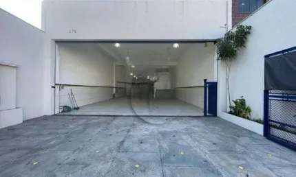 Galpão comercial com 593m² para Venda e Locação em Santo André