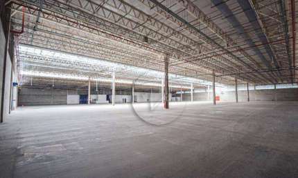 Galpão Industrial/ Comercial com 9.000m² para Alugar em Santo André