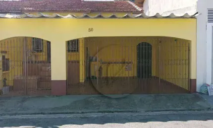 Ótima Casa com 3 dormitórios , 2 Vagas ,  Vago ao Lado do SESC  à venda, 124 m² por R$ 500.000 - Vila Guiomar - Santo André/SP