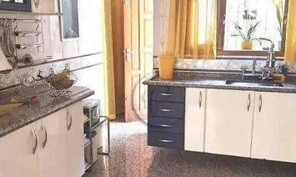 Casa com 2 dormitórios para alugar, 125 m² por R$ 8.977,56/mês - Jardim - Santo André/SP