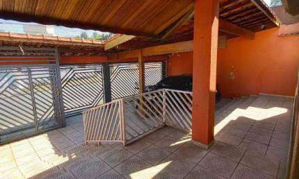 Casa com 3 dormitórios para alugar, 216 m² por R$ 4.000,00/mês - Vila Guiomar - Santo André/SP