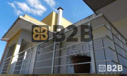 Casa com 3 quartos à venda na Rua Célio Daibem, Centro, Bauru
