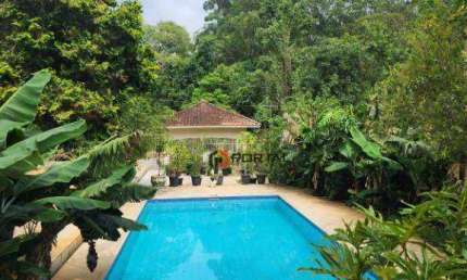Casa com 4 dormitórios à venda, 593 m² por R$ 1.800.000,00 - Granja Viana - Carapicuíba/SP