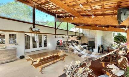 Casa com 3 dormitórios à venda, 600 m² por R$ 1.700.000,00 - Granja Viana - Carapicuíba/SP