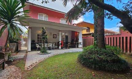 Casa com 3 dormitórios à venda, 217 m² por R$ 1.590.000,00 - Granja Viana - Cotia/SP
