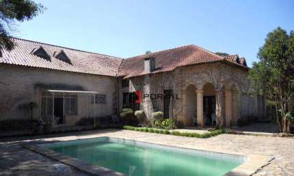 Casa com 8 dormitórios à venda, 1100 m² por R$ 2.580.000 - Granja Viana - Carapicuíba/SP