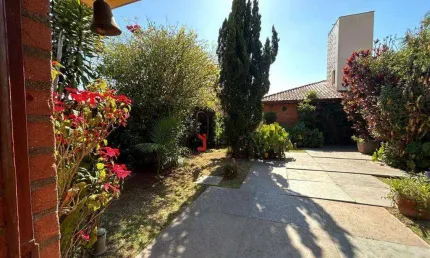 Casa com 3 dormitórios à venda, 238 m² por R$ 1.080.000,00 - Granja Viana - Carapicuíba/SP