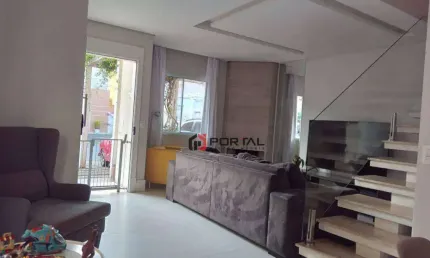 Casa com 3 dormitórios à venda, 130 m² por R$ 950.000 - Granja Viana - Cotia/SP