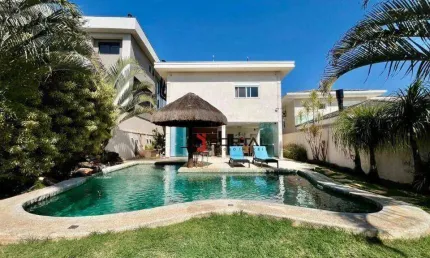 Casa com 4 dormitórios à venda, 380 m² por R$ 2.990.000,00 - Granja Viana - Jandira/SP