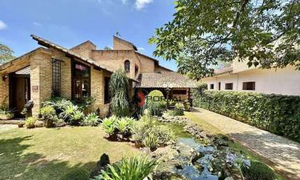 Casa com 4 dormitórios à venda, 300 m² por R$ 3.350.000,00 - Granja Viana - Jandira/SP