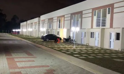 Casa com 2 dormitórios à venda, 60 m² por R$ 370.000 - Cotia - Cotia/SP