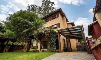 Casa com 4 dormitórios à venda, 350 m² por R$ 2.500.000,00 - Granja Viana - Carapicuíba/SP