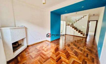 Casa com 4 quartos à venda, 136 m² por R$ 849.000 - Granja Viana - Cotia/SP