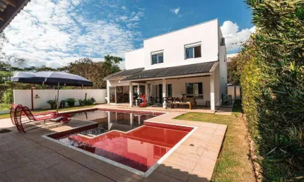 Casa com 3 quartos para alugar, 315 m² por R$ 15.135/mês - Granja Viana - Carapicuíba/SP