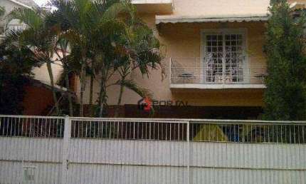 Casa com 3 dormitórios à venda, 200 m² por R$ 1.200.000,00 - Granja Viana - Carapicuíba/SP