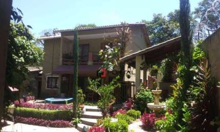 Casa com 3 dormitórios à venda, 330 m² por R$ 1.700.000,00 - Granja Viana - Carapicuíba/SP