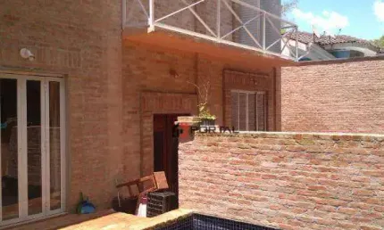Casa com 3 dormitórios à venda, 250 m² por R$ 1.600.000,00 - Granja Viana - Carapicuíba/SP