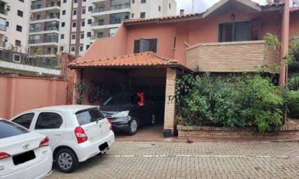 Casa com 3 dormitórios à venda, 230 m² por R$ 830.000,00 - Granja Viana - Cotia/SP