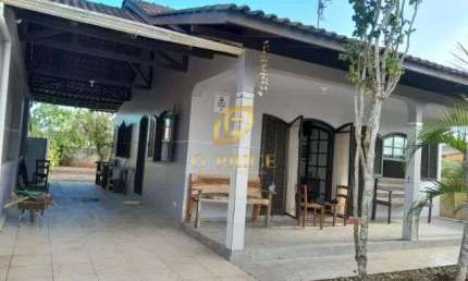 Casa Apenas à 150 metros do mar – Barra do Saí | Itapoá-SC