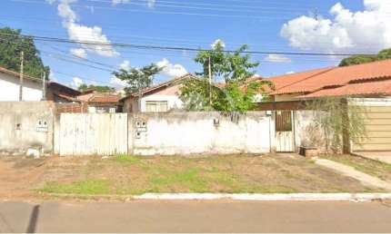 ÁREA GRANDE COM EXCELENTE LOCALIZAÇÃO codigo: 60768