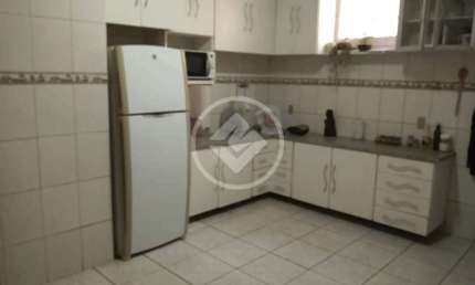 SOBRADO COM 4 QUARTOS (3 SUÍTES) NO JARDIM LEBLON EM GOIÂNIA COM AREA TOTAL 300m2 e 226m2 DE  ÁREA CONSTRUÍDA codigo: 27852